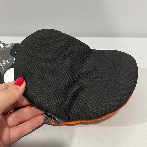 DISNEY Halloween Kitchen Oven Mitts Mickey And  Minnie Mouse BOO NEW - Picture 5 of 8